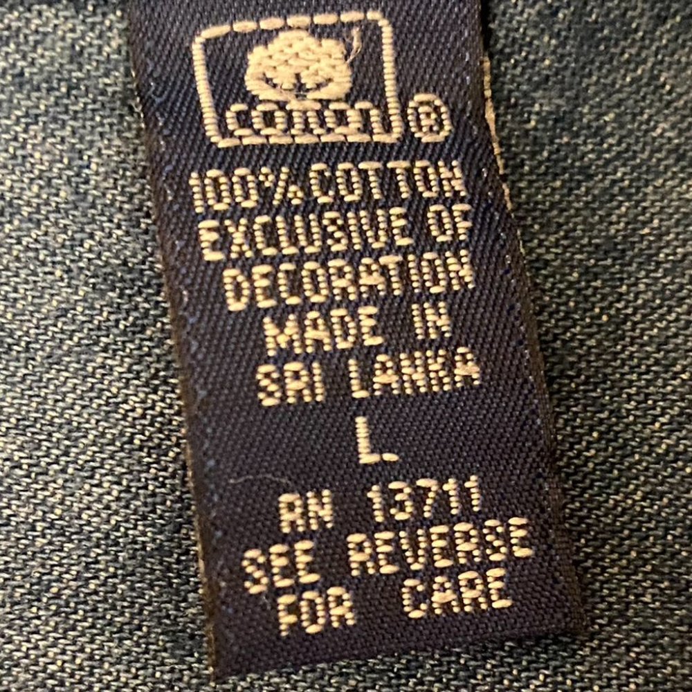 Karen Scott Denim Christmas Shirt Size Large Holiday Embroidery Button Down - Picture 7 of 8